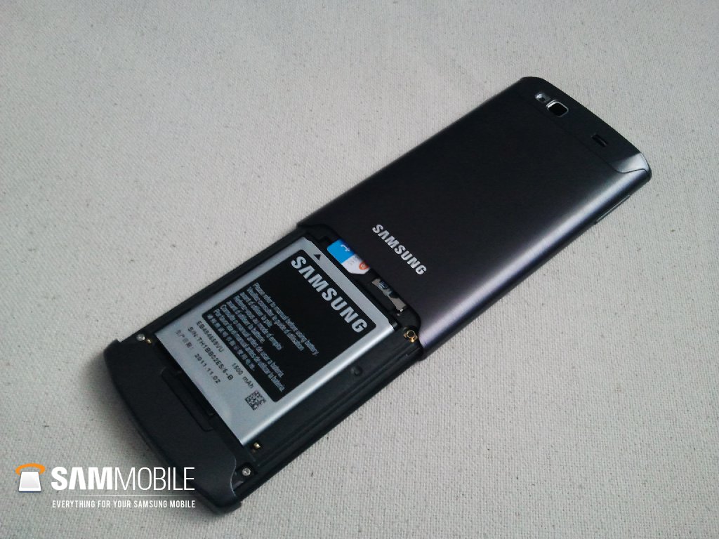 Samsung S8600 Wave 3 pictures, official photos