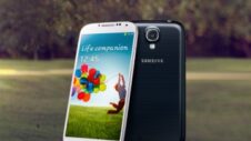 Samsung Galaxy S4 goes on sale!
