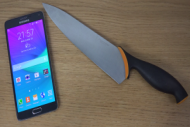 [Video] You can use a knife to operate your Samsung Galaxy Note 4