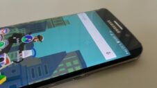 Samsung Galaxy S6 edge has this strange 8-bit color display issue