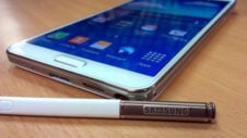 One-handed operation for the Galaxy Note 3 and Galaxy Note 4