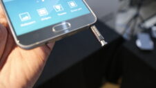 Samsung provides a simple solution for the S Pen insertion debacle