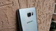 New ads put the spotlight back on the Galaxy Note 5 and the Galaxy S6 edge+