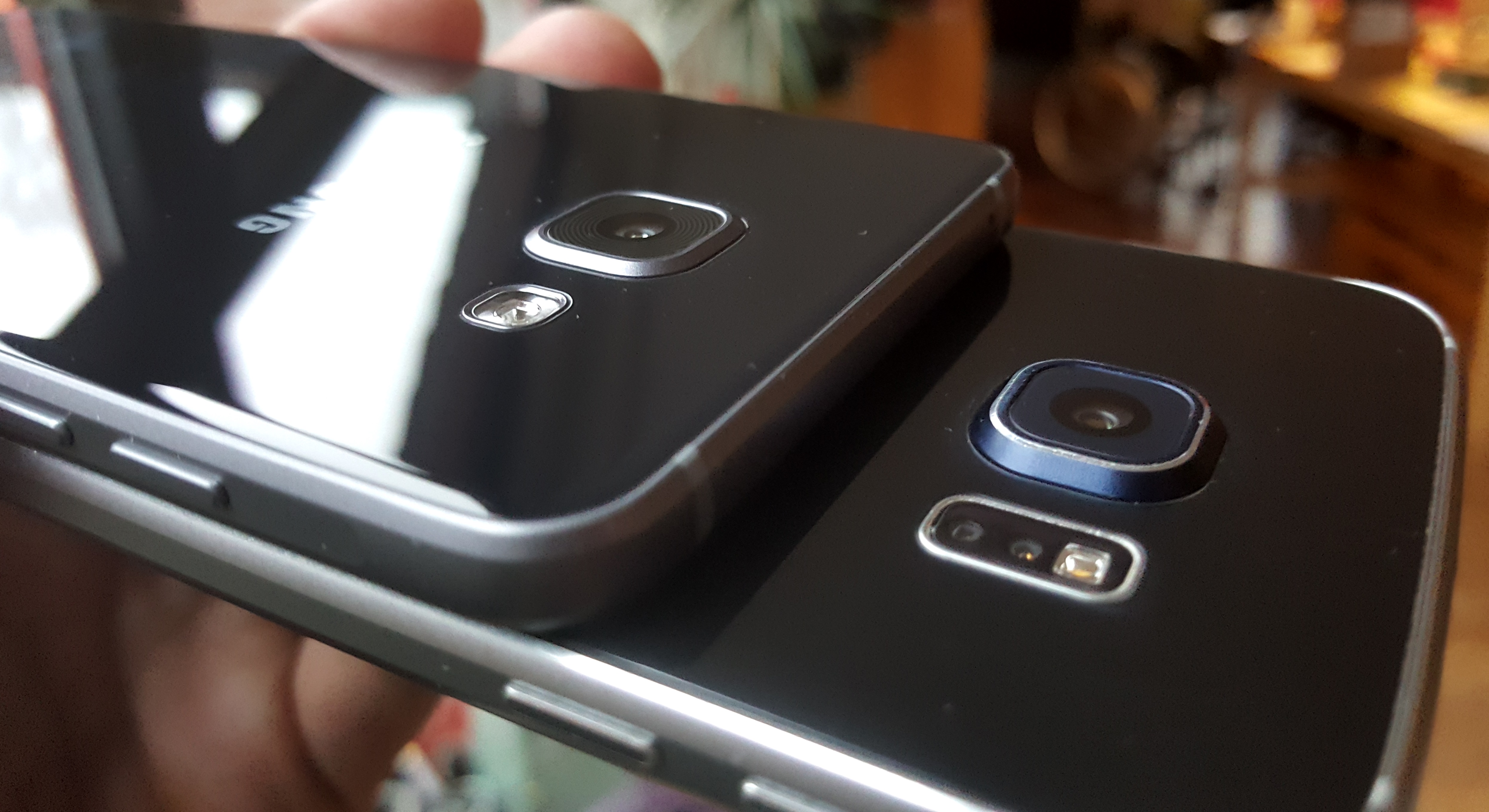 beroerte worm Er is behoefte aan Samsung Galaxy A5 (2016) versus Galaxy S6: differences, similarities -  SamMobile - SamMobile