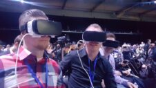 Samsung is conducting the Galaxy S7 event entirely in virtual reality