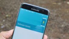 Samsung rolling out the August security patch for Galaxy S7 edge