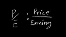 Samsung’s P/E ratio overtakes Apple’s for the first time