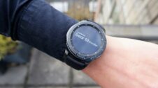 Grab one of these seven screen protectors for your Samsung Gear S3!