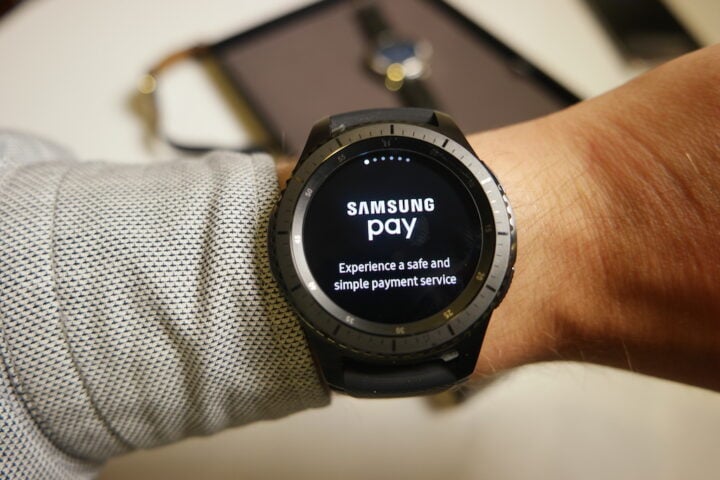 Samsung gear samsung pay online