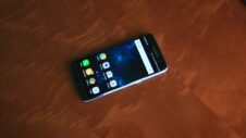 Here’s a video of Android 8.0 Oreo running on the Galaxy S7 edge