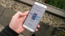 What’s New With Nougat Part 13: Samsung Pass eliminates the need to remember passwords