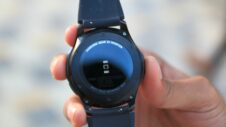 Gear S3 Frontier update is small, brings Jansky wearable