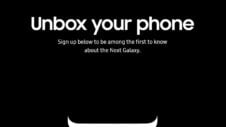 Galaxy S8 signup page appears with phone design hint