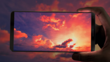 Samsung continues to lead smartphone OLED market by a huge margin