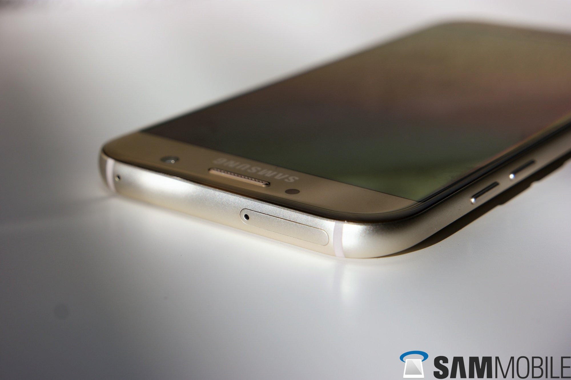 vluchtelingen cijfer Onophoudelijk Galaxy A5 (2017) review: Samsung brings its 'A' game! - SamMobile -  SamMobile