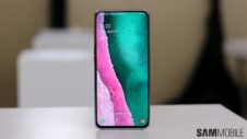 Benchmark listing hints at a taller 20:9 display on the Galaxy S11