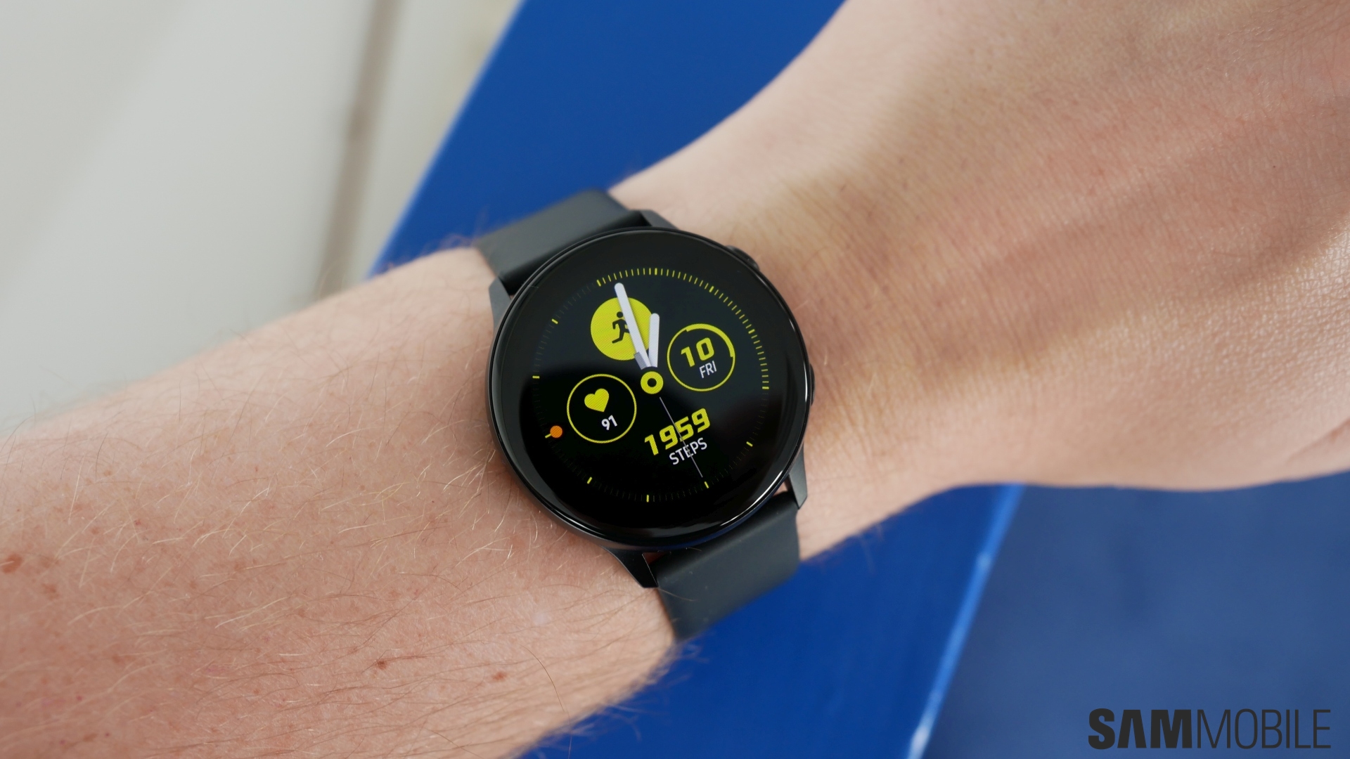 Samsung Galaxy Watch Active Review Big Things Come In Small Packages Sammobile