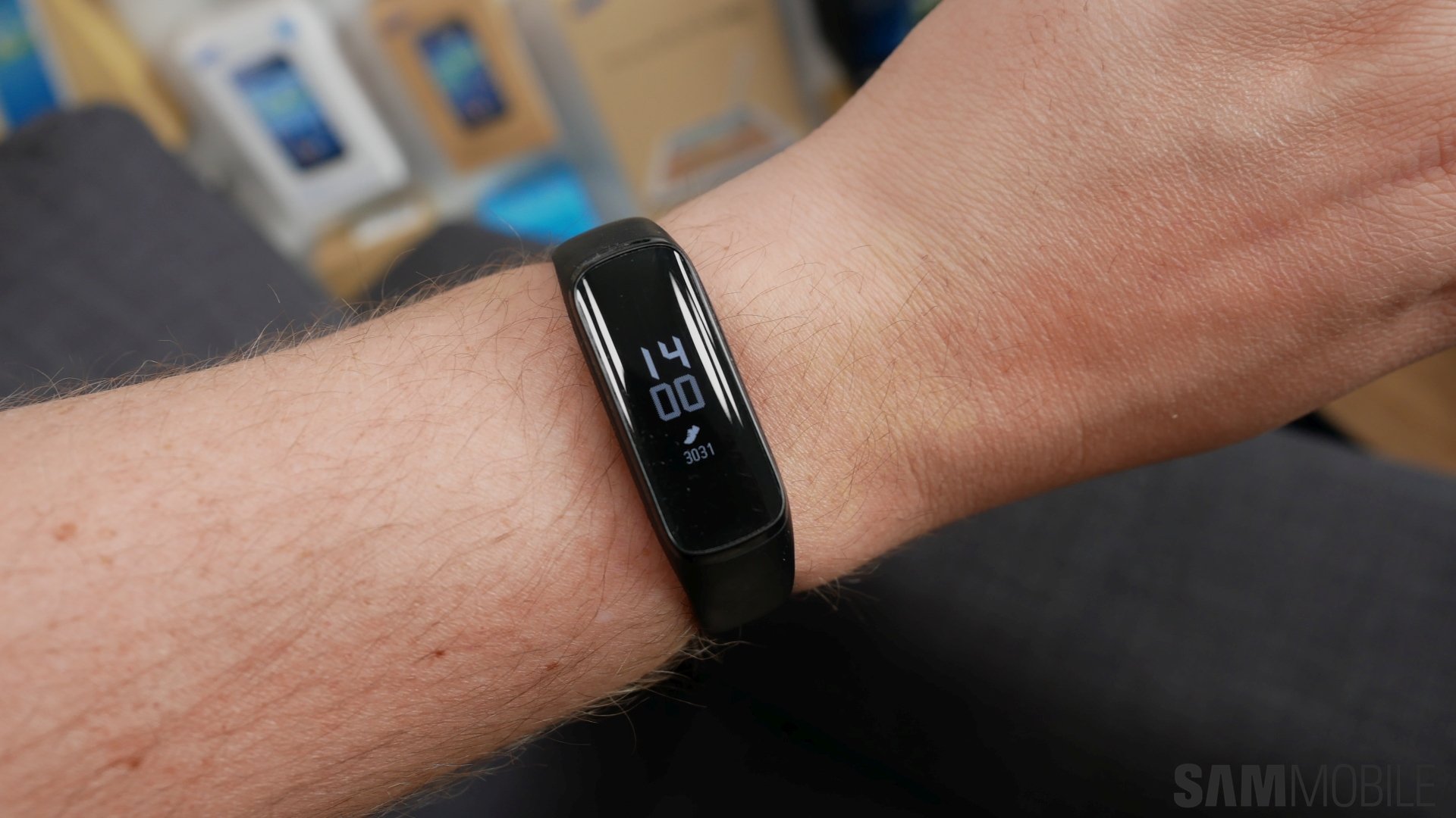 price of samsung fit band
