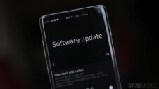 US unlocked Galaxy S10 gets October update without new camera features