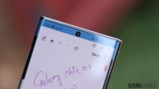 Galaxy Note 10 display cutout can now mimic a notification LED