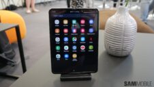 Samsung highlights the compatible apps for Galaxy Fold