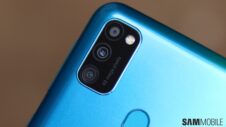 Alleged Galaxy S11 cases show crazy big cutout for rear cameras