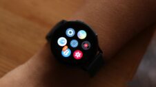 Galaxy Watch Active 2 gets no official YouTube, Twitter or Translate apps