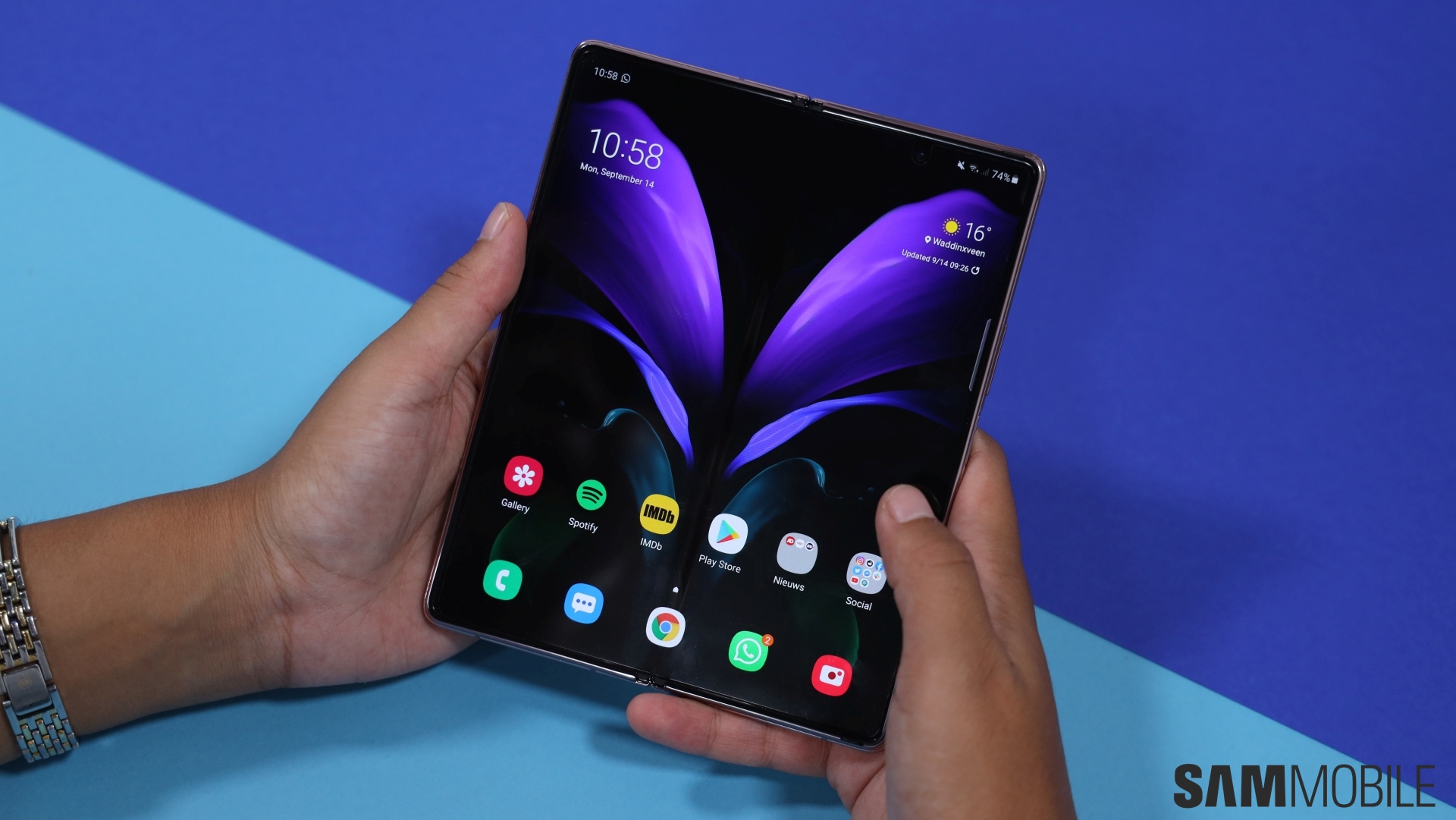 Samsung's Galaxy Z Fold 4 is a high-priced ticket to productivity