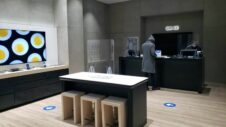 Samsung Experience Store in Montreal expands with walk-in repair service