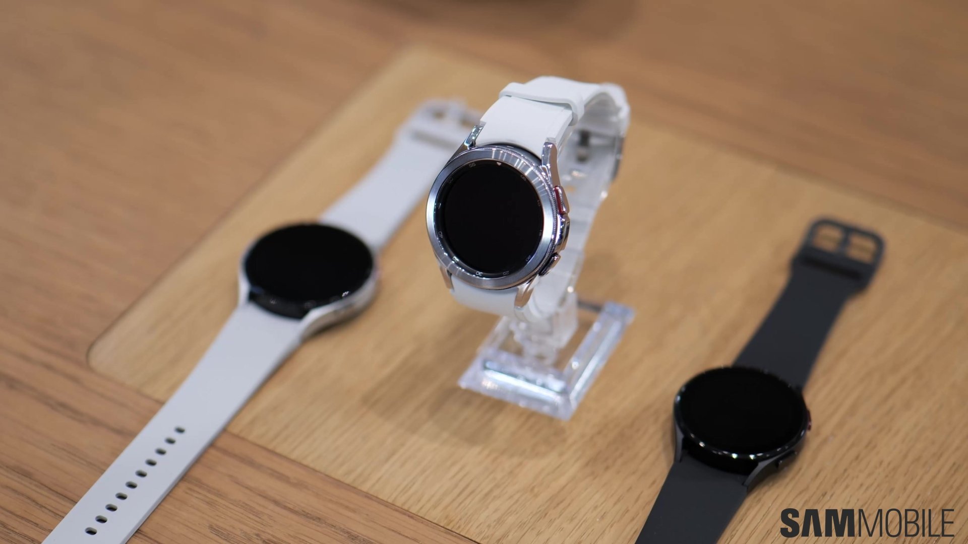 Samsung Galaxy Watch4 (44mm) and Watch4 Classic (46mm) Battery