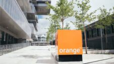 Samsung collaborates with Orange for rapid 5G network adoption via Open RAN