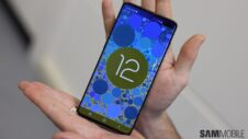 Carrier-unlocked Galaxy S10 finally gets Android 12 update in the US, but with older security patch