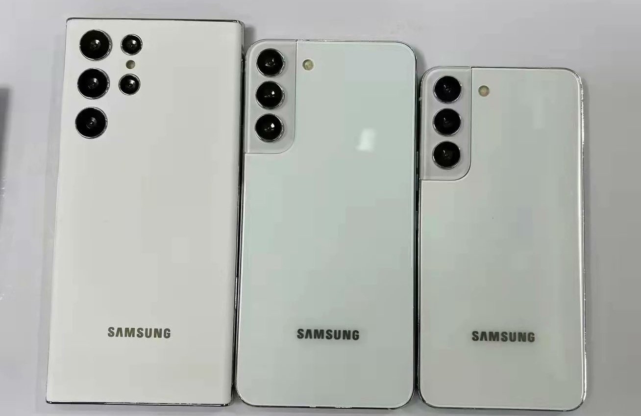 Samsung Galaxy S22 FE 5G Concept Gets THAT Camera Design