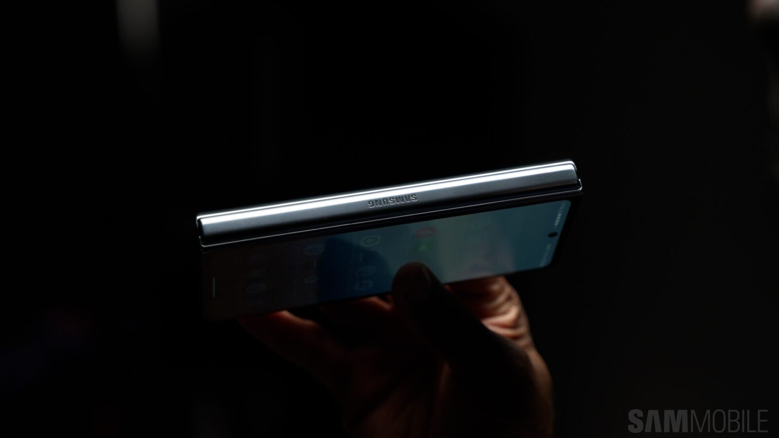 Galaxy Z Fold 4 hinge might be failing due to Samsung's innovation ...