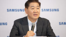 Samsung CEO wants everyone to prepare for a rough year