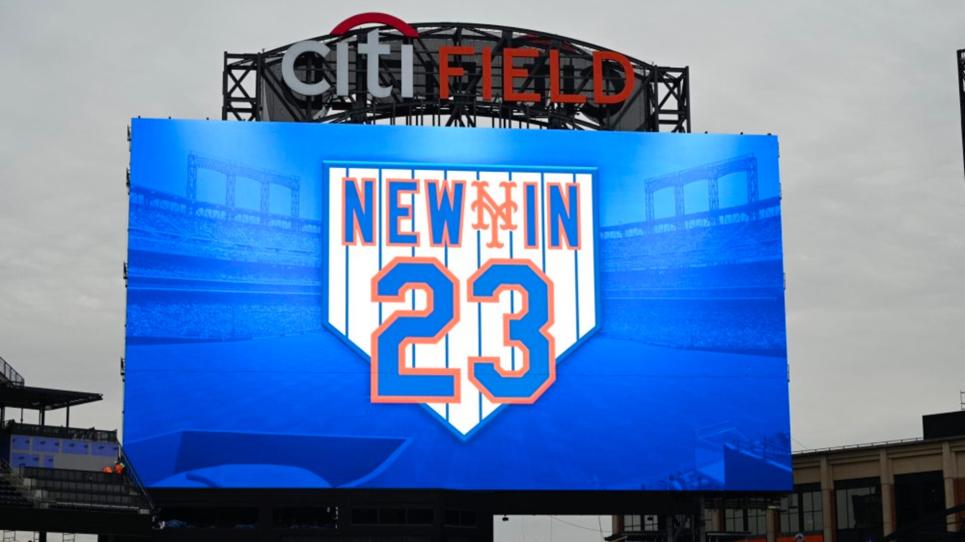 Samsung installs world's biggest digital scoreboard at Citi Field in