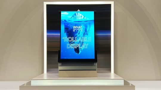 Samsung Складная гибкая OLED-панель дисплея