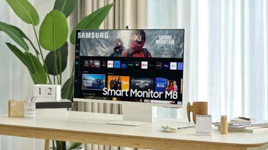 Samsung Smart Monitor M8 M80C SlimFit Cam
