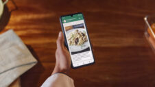 WhatsApp’s new feature works better on Samsung phones than iPhones
