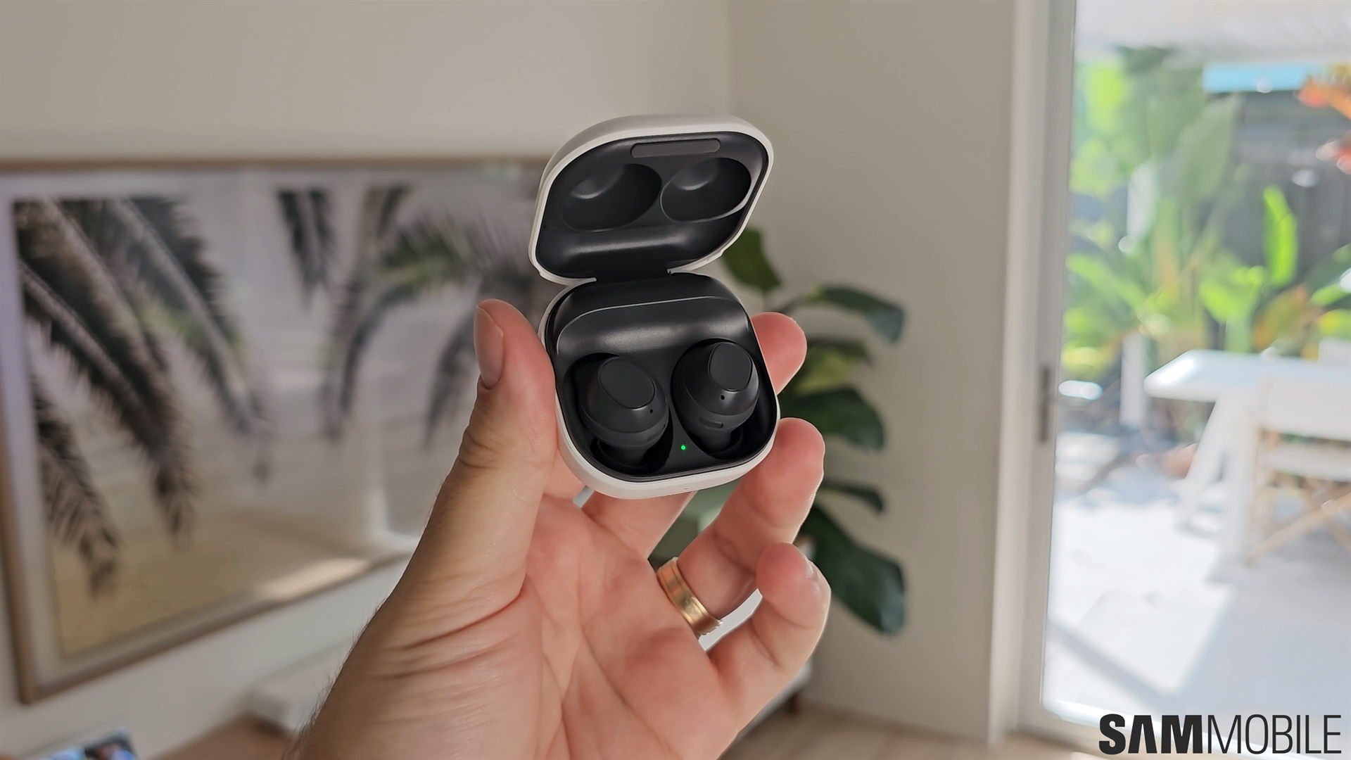 Samsung launches the Galaxy Buds FE, brings ANC to the budget range