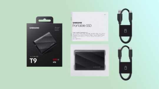 Samsung SSD T9 Box Contents