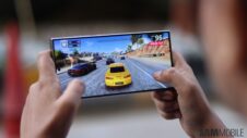 Galaxy S25 Ultra may have a chance to beat iPhone 16 Pro performance