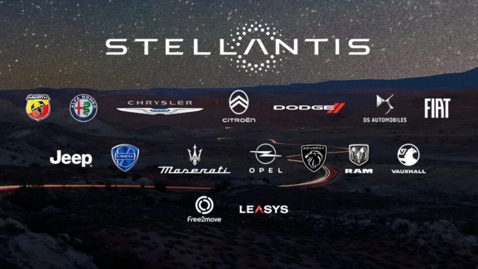 Stellantis finally adopts Tesla's charging standard (NACS, SAE J3400 ...