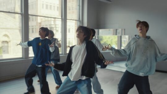 El vídeo de colaboración del Samsung Galaxy Z Flip 6 TXT siempre gana con Anthem