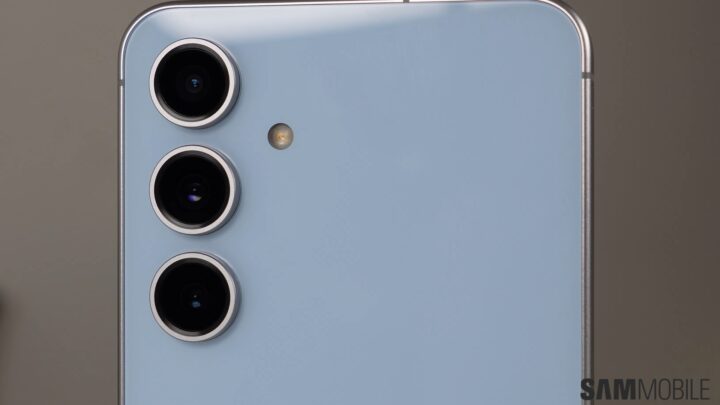 Close-up of the camera setup on the Galaxy S24 FE