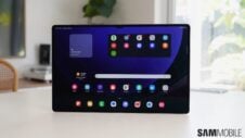 Galaxy Tab S9 will get Galaxy AI button support with One UI 7 update