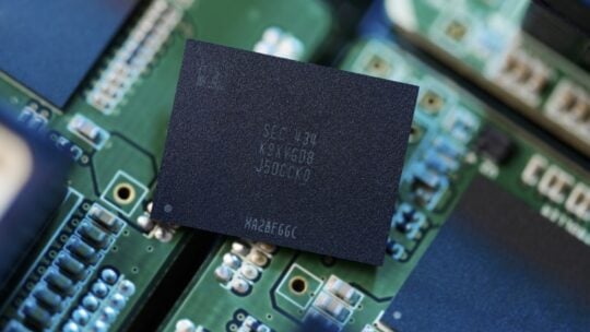 Samsung QLC 9th Gen V-NAND Storage Chip