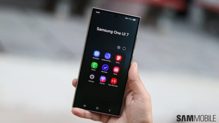 See how Samsung app icons compare in One UI 7 and One UI 6