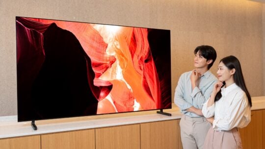 Samsung Display 77-Inch QD-OLED Panel CES 2025