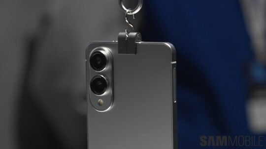 Samsung Galaxy S25 Edge Dual Rear Camera Design